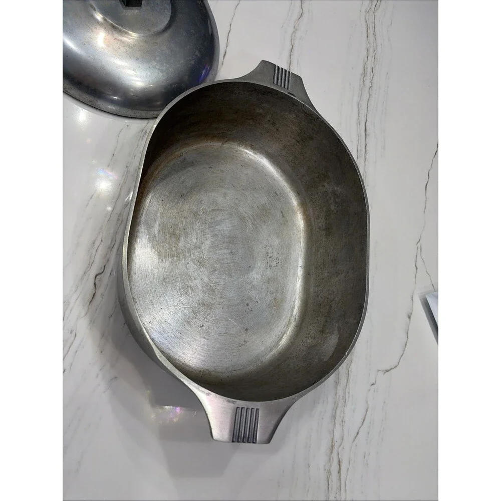 Magnalite 8 Qt Oval Aluminum Dutch Oven Roaster w/Lid Double Handle